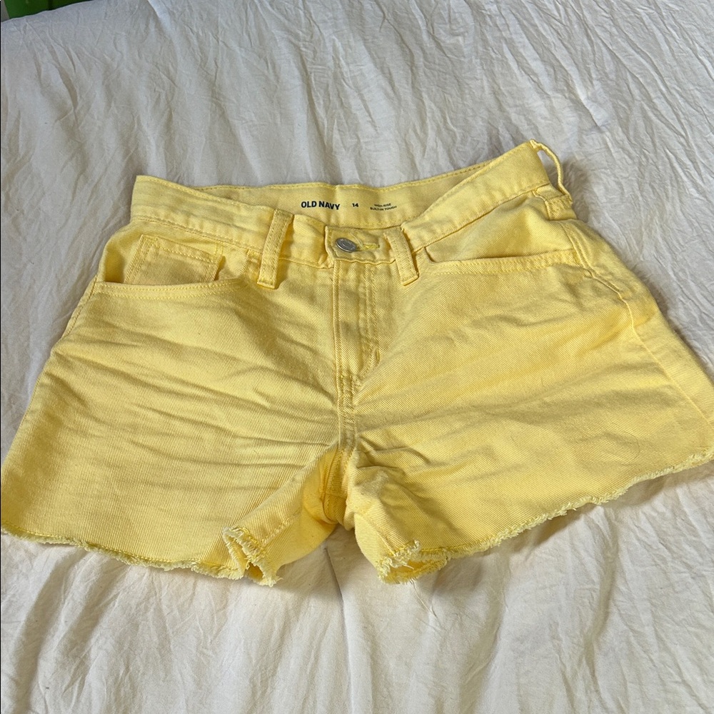Old Navy Women's Sunny Yellow Jean Shorts